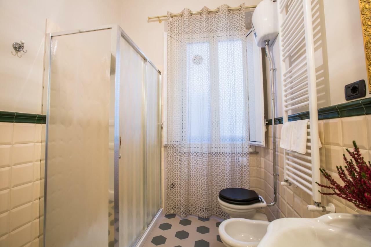 Art Nouveau Roma Colosseo Suites Exterior foto
